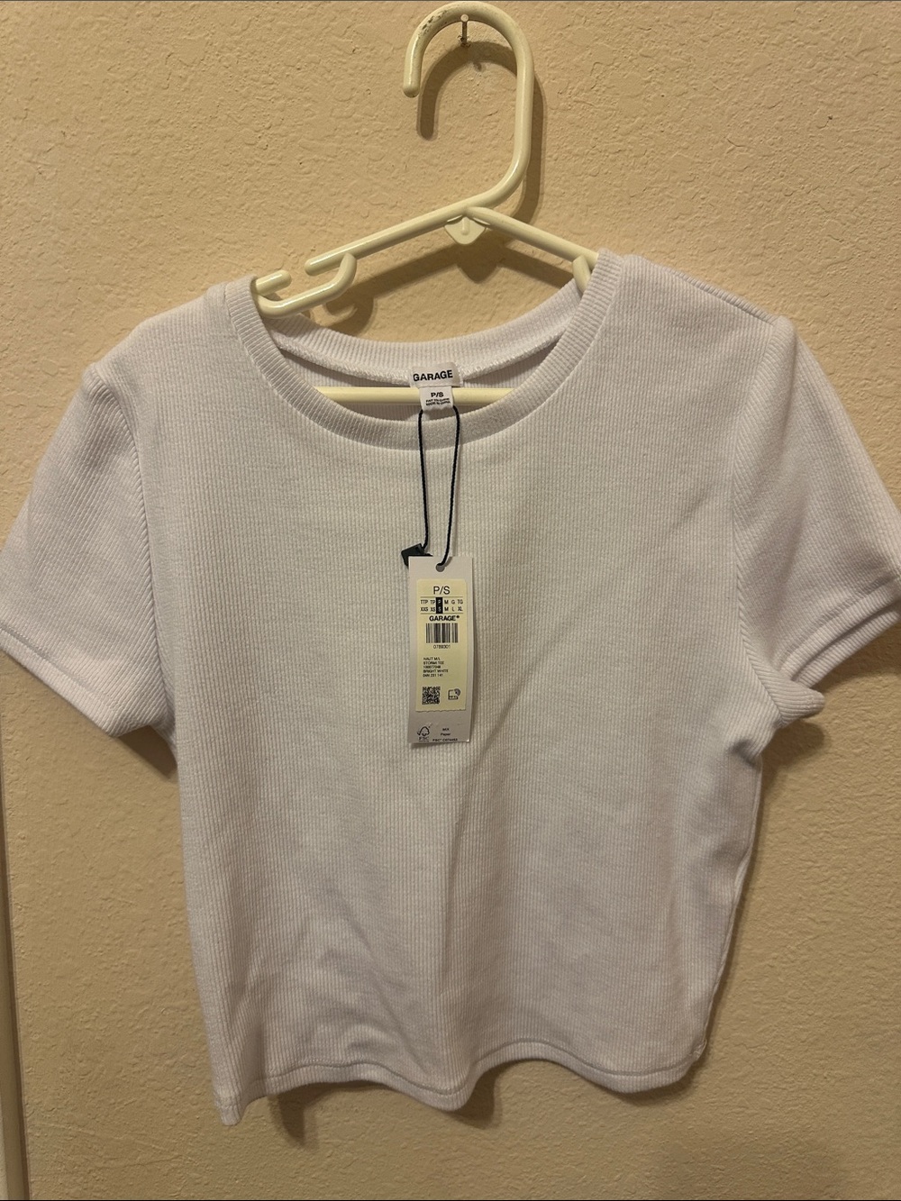 Garage White Ribbed Crewneck Short Sleeve Crop Top. NEVER WORN.
